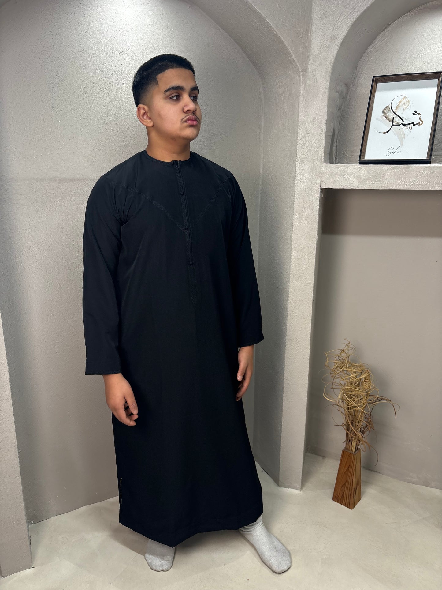 Black Emirati Thobe